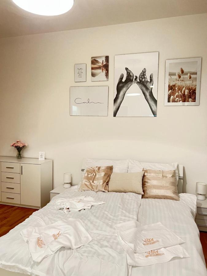 New Apartments Chain Florenc Praha Bagian luar foto